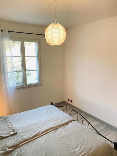 Jolie Maison De 110 M 2, Pour 6 Personnes, Au Calme, Avec Piscine Les Cordiers Exterior foto