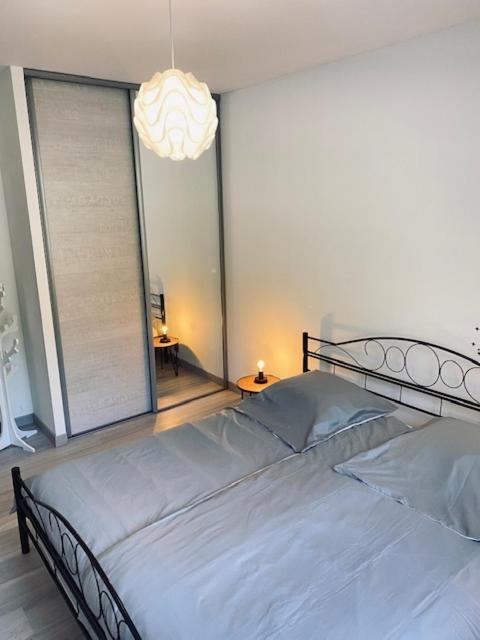 Jolie Maison De 110 M 2, Pour 6 Personnes, Au Calme, Avec Piscine Les Cordiers Exterior foto